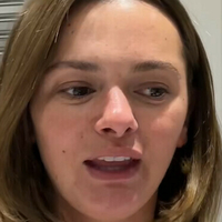 Poppyhollins Desnuda