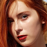 roskosh Desnuda