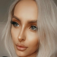 Skylar Taylor Desnuda