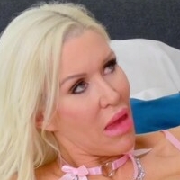 Tania Amazon Desnuda