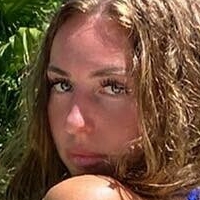 Taylor Hansen Desnuda