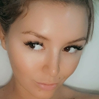 Taylor Lavie Desnuda