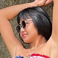 Thai KUMJU Desnuda