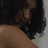 Thay Valach Desnuda