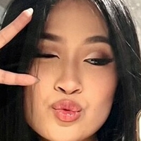 Theresa Nguyen Desnuda