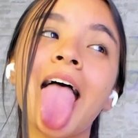 urlittlegirl_ Desnuda
