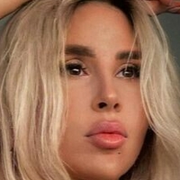 Vattel Anastasia Desnuda