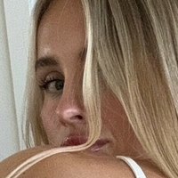 Vega Thompson Desnuda