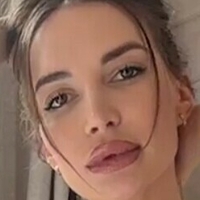 Vivien_ Desnuda