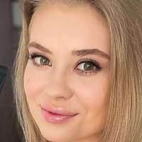 Weronika Zubowicz Desnuda
