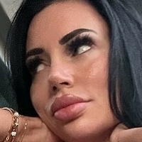 Yvonne Bar Desnuda